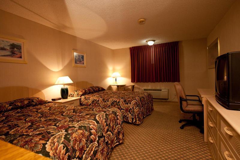 The Atrium Hotel And Conference Center Springdale Room photo
